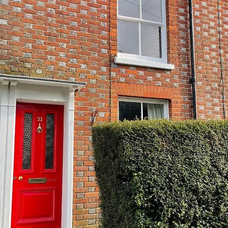 Cosy 2 Bedroom Victorian Cottage, Newport, Isle Of Wight Newport  Exterior foto